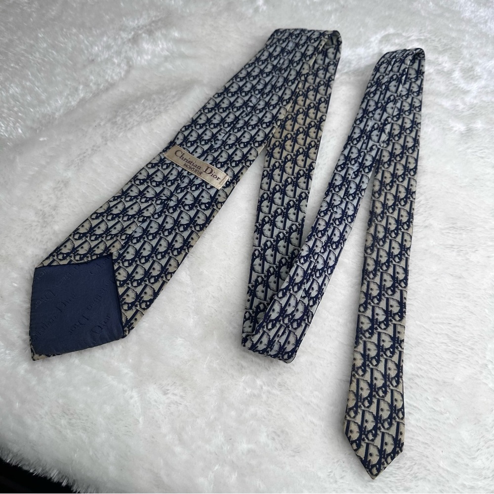 Dior Navy and Cream Men's Tie - Picture 9 of 12